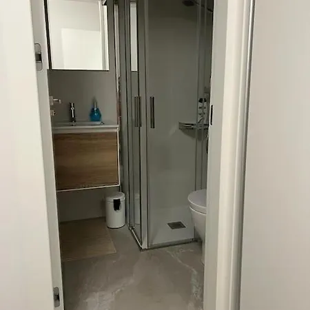 Daire Modern In Torrevjea 200m From The Loccos Torrevieja